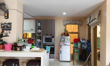 FOR SALE 6 BEDROOM HOUSE AND LOT IN LIPA CITY