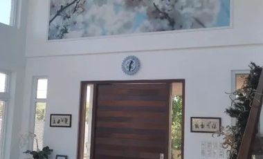 Modern House with Pool For Sale in Basista Pangasisnan