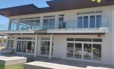 Modern House with Pool For Sale in Basista Pangasisnan