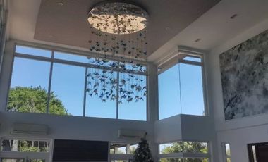 Modern House with Pool For Sale in Basista Pangasisnan