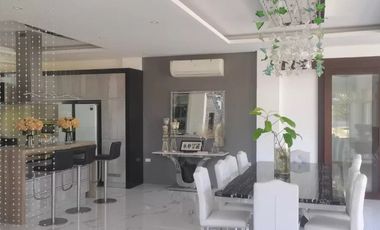 Modern House with Pool For Sale in Basista Pangasisnan