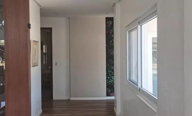Modern House with Pool For Sale in Basista Pangasisnan