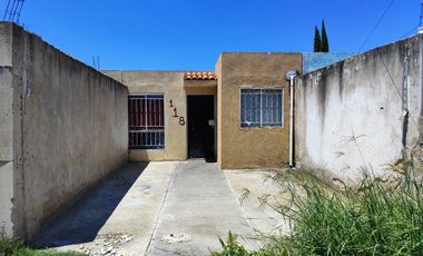 Casa con dos recamaras en Puente Viejo Tonala