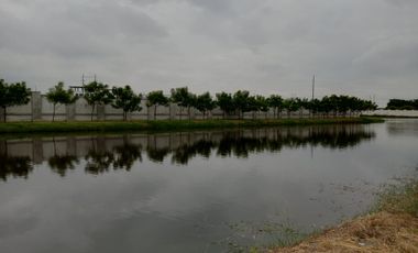 Terreno de venta en la Urbanización Aires del Batán, Samborondón 720 m2,  al Lago.