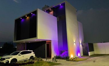 Hermosa Casa con Diseño Exclusivo, Tlajomulco, Excelente precio