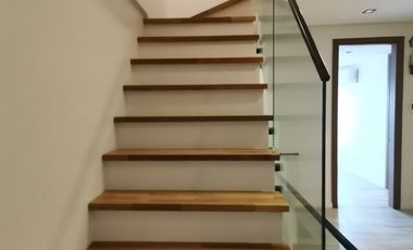 Move-in Ready MANDALUYONG Townhouse near Rockwell Makati
