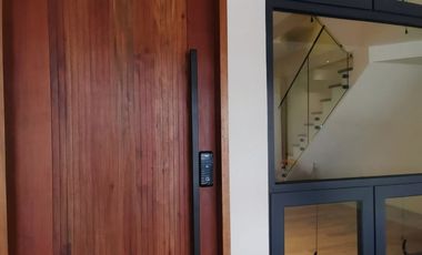 Move-in Ready MANDALUYONG Townhouse near Rockwell Makati