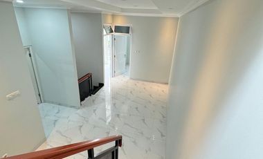 Rumah Baru Mewah Modern Siap Huni Strategis Di Kav DKI Pondok Kelapa Jakarta Timur