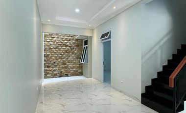 Rumah Baru Mewah Modern Siap Huni Strategis Di Kav DKI Pondok Kelapa Jakarta Timur