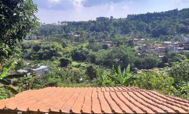 JUAL CEPAT Hunian rasa Vila | lokasi sayap jalan Pasir Kunci Nagrog ujung berung Kota Bandung LT 98m² LB 45m² harga 399 juta nego