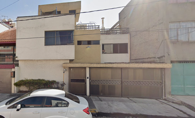 CASA EN REMATE EN AERONAUTICA MILITAR, VENUSTIANO CARRANZA JUNTO METRO FRAY SERVANDO