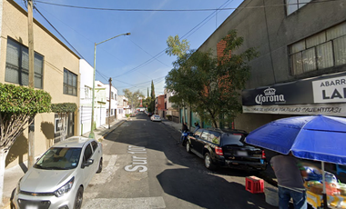 CASA EN REMATE EN AERONAUTICA MILITAR, VENUSTIANO CARRANZA JUNTO METRO FRAY SERVANDO