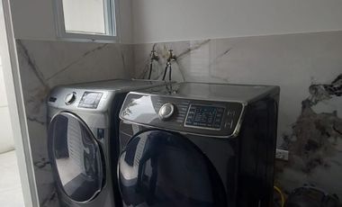 Isla Mocoli, Rento Hermosa Casa de Estreno con Piscina y Vista Al Rio