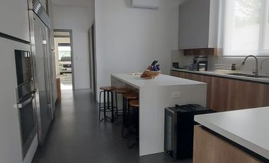 Isla Mocoli, Rento Hermosa Casa de Estreno con Piscina y Vista Al Rio