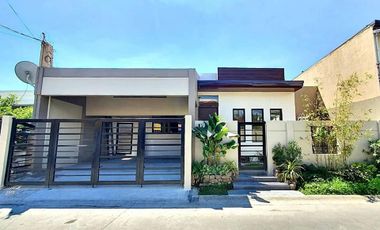 Stylishly Renovated 3-BR Bungalow in Prime BF Homes, Paranaque City! Spacious Lot, Modern Upgrades - Your Dream Home Awaits!