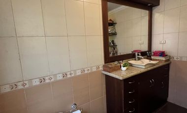 Casa en venta en la Cdla. Zamora
