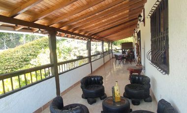 VENDO ✴️Espectacular Finca en exclusivo sector veredal de Copacabana - Vereda la veta