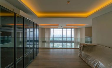 Prime 5BR Penthouse Unit in Viridian Greenhills near EDSA, Greenhills Shopping Center, & Robinsons Galleria