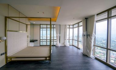 Prime 5BR Penthouse Unit in Viridian Greenhills near EDSA, Greenhills Shopping Center, & Robinsons Galleria