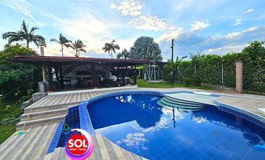 Finca con piscina en alquiler preciosa, Quimbaya Quindio Eje cafetero