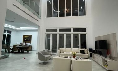 Samborondon, Venta de Hermosa Casa 4 Dorm con Piscina y Vista Al Lago