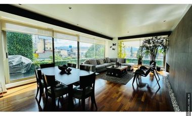 Departamento remodelado con terraza en venta en Villa Sauces Jesus del Monte Interlomas