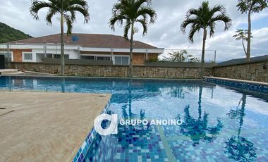 Se vende Casa en el Condómino Terrazas de Mensulí - Piedecuesta