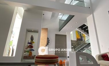 Se vende Casa en el Condómino Terrazas de Mensulí - Piedecuesta