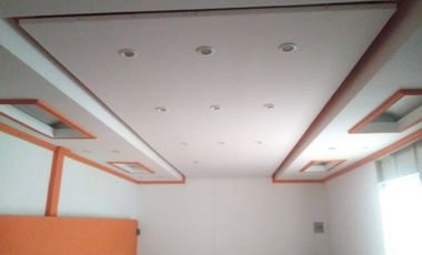 Vendo espacio para oficinas, centro de reuniones, muy agradable jardineadas en el fraccionamiento lomas de Españita