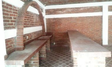 Vendo espacio para oficinas, centro de reuniones, muy agradable jardineadas en el fraccionamiento lomas de Españita