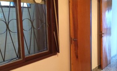 CASA PH 2 AMBIENTES AL FRENTE