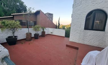 Venta Casa en Bosque de las Lomas, Preciosa con Gran Jardín