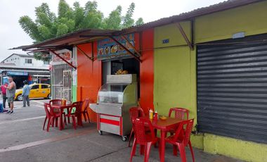 Casa rentera de venta, Centro de Guayaquil, 5 locales, 3 departamentos