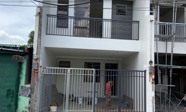 Townhouse For sale with 3 Bedrooms and 1 Car garage in Antipolo City PH2761