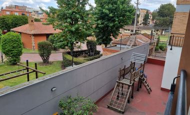 AMPLIO E ILUMINADO APARTAMENTO CHIA