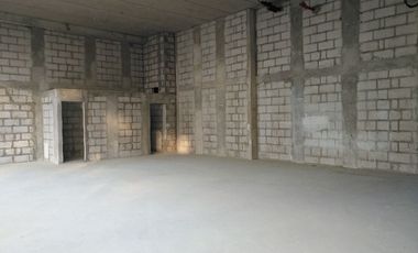 OFICINA CON TECHO DOBLE ALTURA EN EDIFICIO PREMIUM VISTA A PARQUE