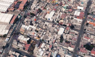 A M P L I A BODEGA *ATENCION INVERSIONISTAS, CON TODOS LOS SERVICIOS Y MAGNIFICA UBICACION  GUADALUPE DEL MORAL, IZTAPALAPA