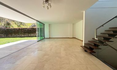 44837 Casa en arriendo en el sector Altos de Palmas