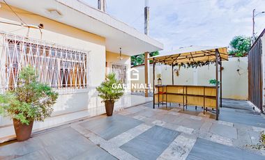 Excelente Villa Casa en Venta en el Centro de Machala, Ecuador