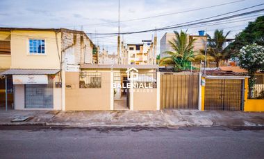 Excelente Villa Casa en Venta en el Centro de Machala, Ecuador
