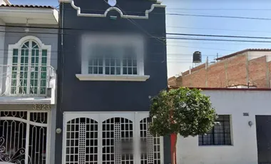 Casa en Remate en San Andres Guadalajara