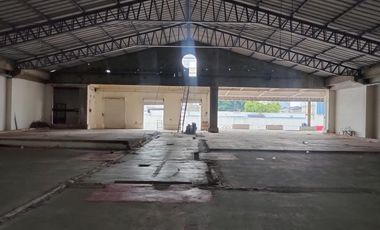 Bodegas de Alquiler en Av. de las Americas