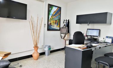 PR15760 Oficina en venta en el sector Carlos E. Restrepo, Medellin