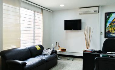 PR15760 Oficina en venta en el sector Carlos E. Restrepo, Medellin