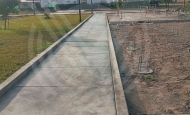 SE VENDE TERRENO EN ESQUINA DE 144 M2 CERCA A PISCINA EN CONDOMINIO EN CHOCAYA KM 92.5
