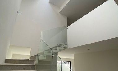 Casa nueva en venta en Valle Imperial en Zapopan