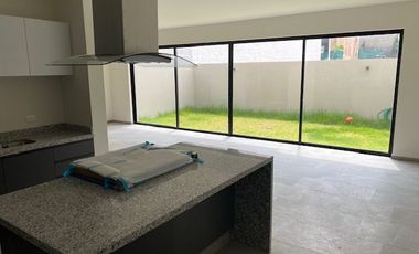 Casa nueva en venta en Valle Imperial en Zapopan