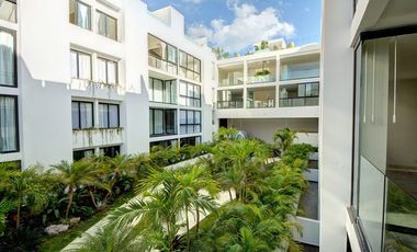 EXCELENTE OPORTUNIDAD DE INVERSION EN LA MEJOR ZONA DE PLAYA DEL CARMEN PH EN VENTA TOTALMENTE AMUEBLADO CON TERRAZA, JACUZZI Y ASOMBROSA VISTA