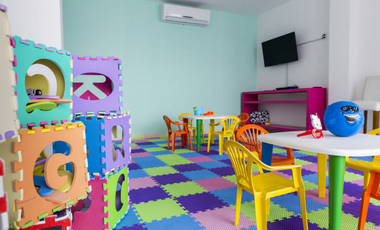 EXCELENTE OPORTUNIDAD DE INVERSION EN LA MEJOR ZONA DE PLAYA DEL CARMEN PH EN VENTA TOTALMENTE AMUEBLADO CON TERRAZA, JACUZZI Y ASOMBROSA VISTA