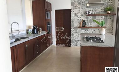 CASA EN RENTA, PORTA TOSCANA, ESPECTACULAR VISTA, 3 REC CON BAÑO